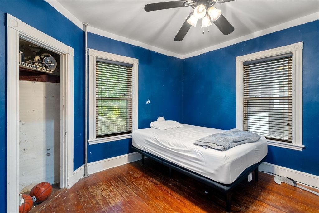 19 Elmhurst St