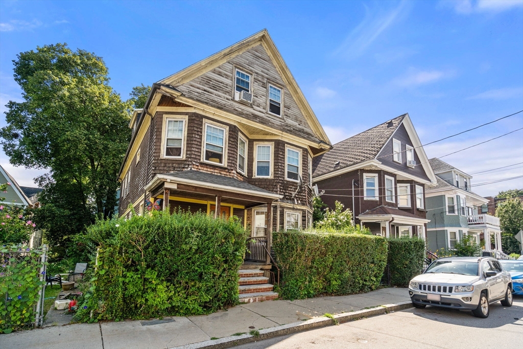 19 Elmhurst St