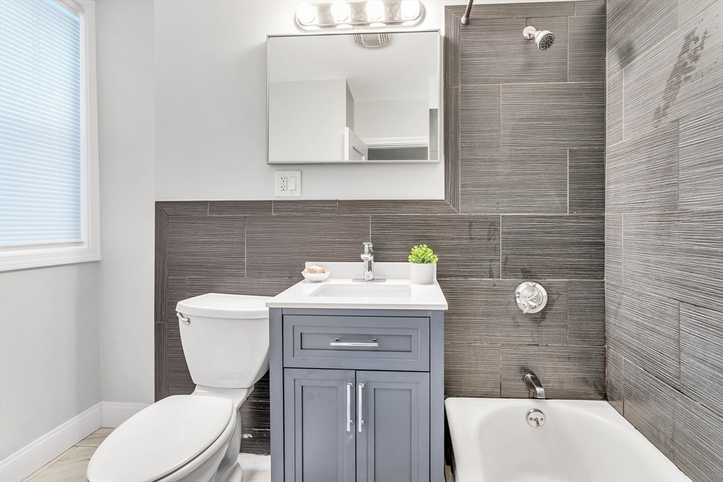 109 Harrishof St # 1