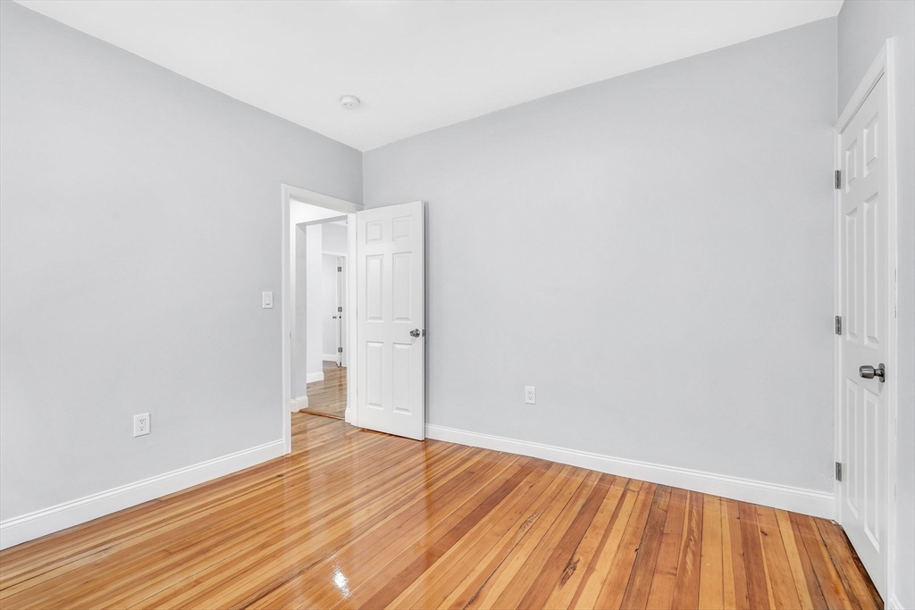 19 Farrington St # 1