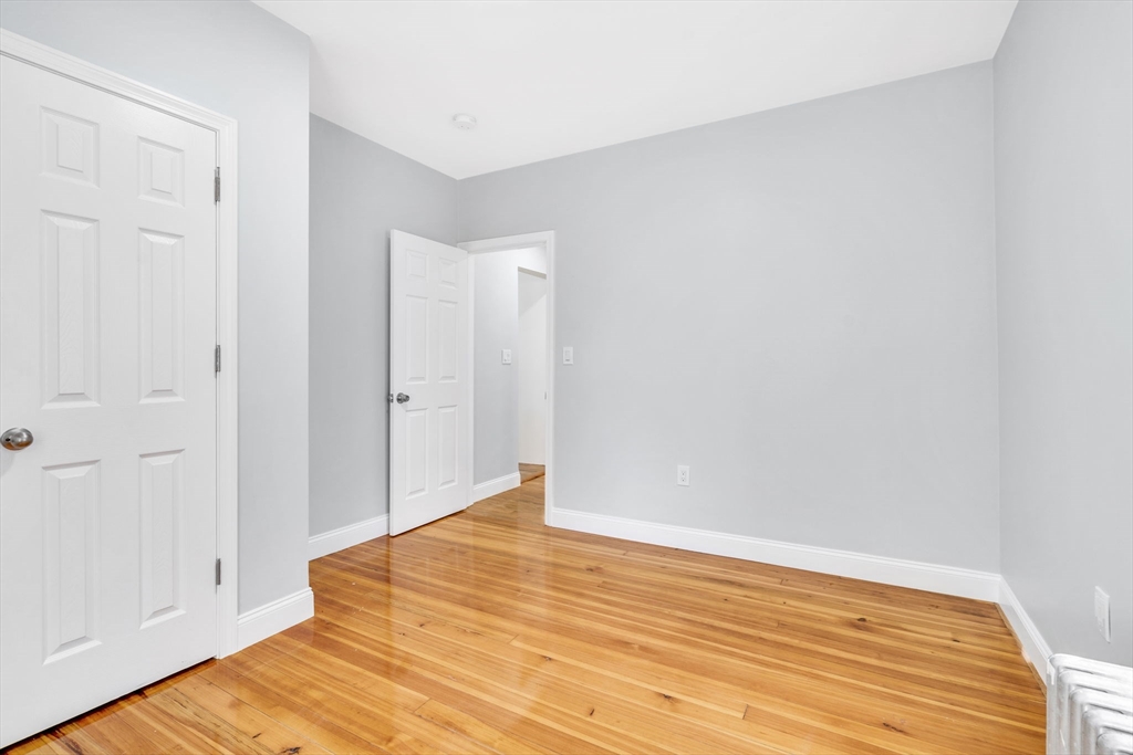 19 Farrington St # 1