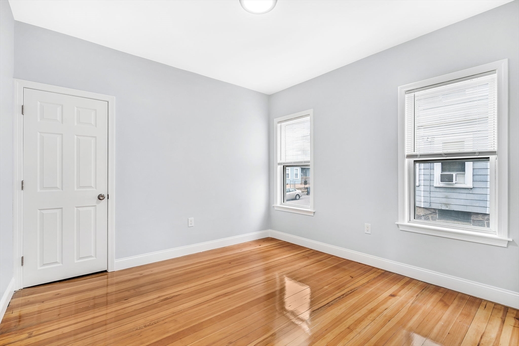 19 Farrington St # 1