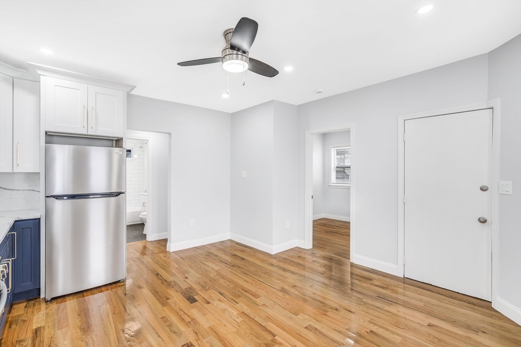 19 Farrington St # 1