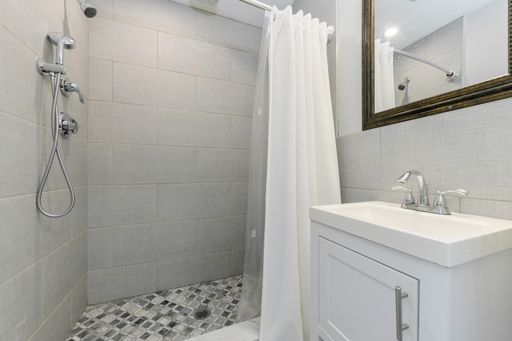 107 Harrishof St # 2