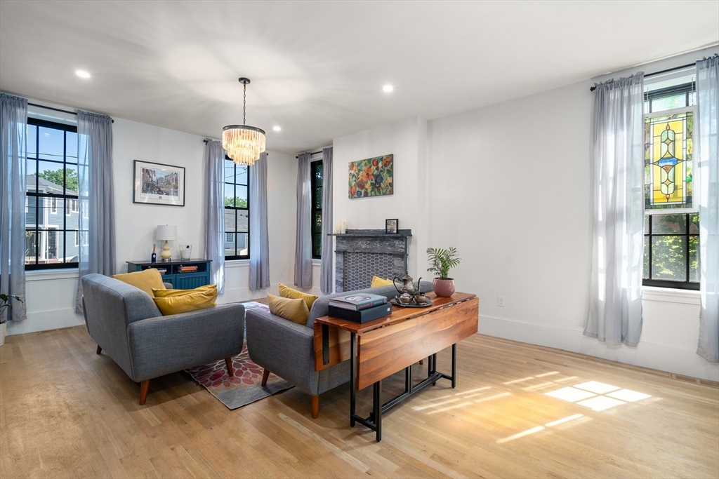 22 Kenilworth St