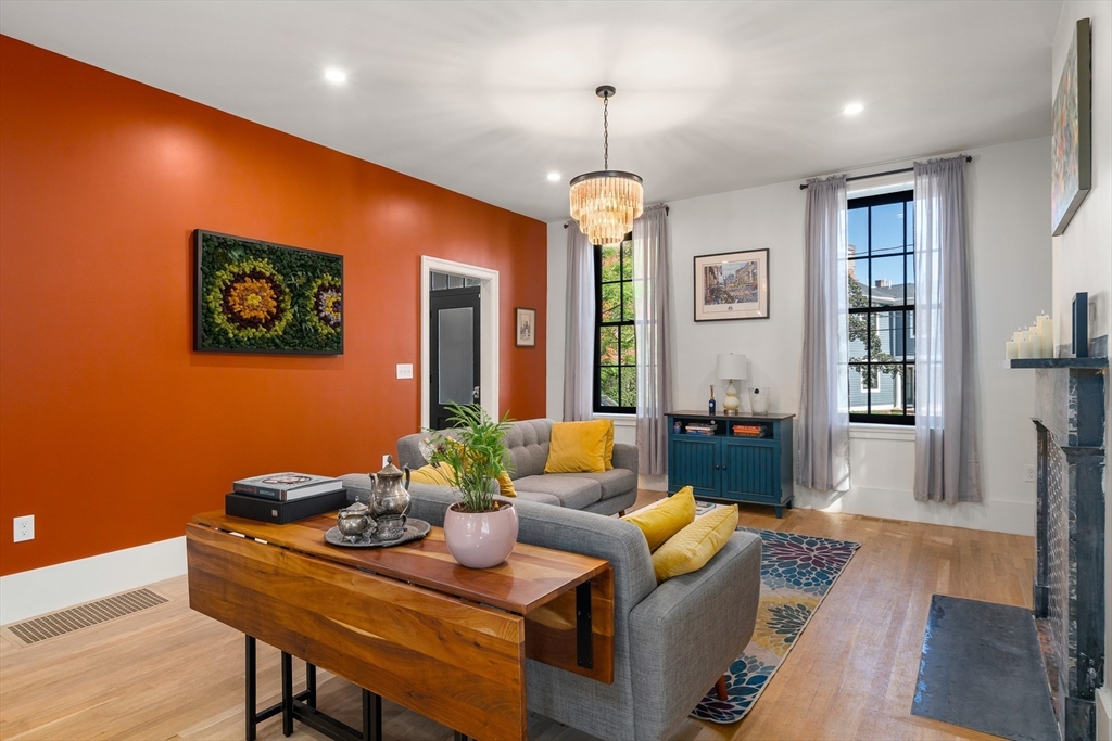 22 Kenilworth St
