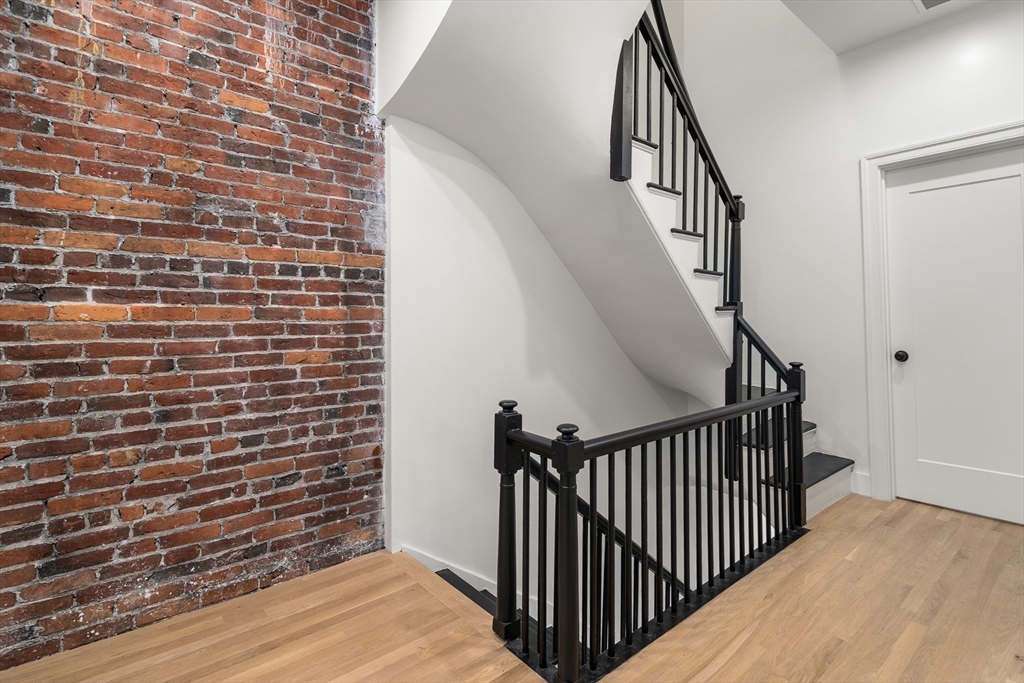 22 Kenilworth St