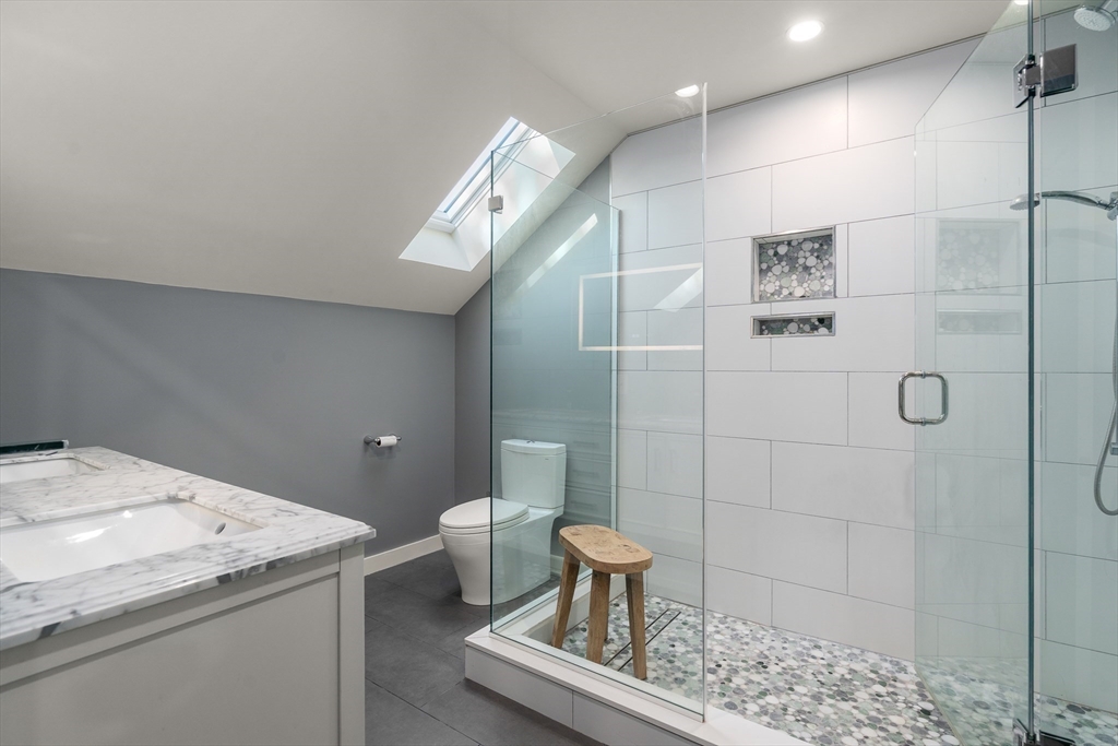 22 Kenilworth St