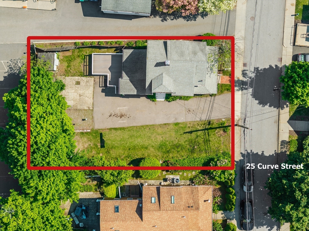 25 Curve St