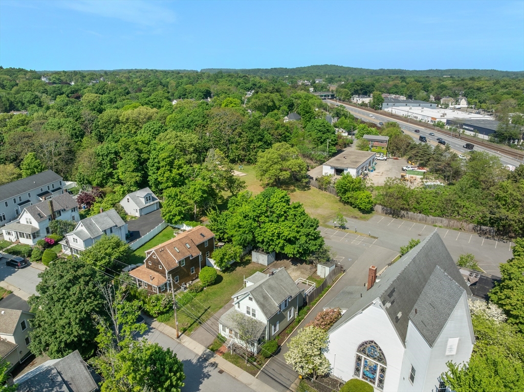 25 Curve St