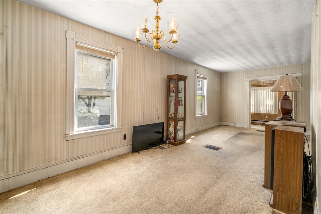 25 Curve St