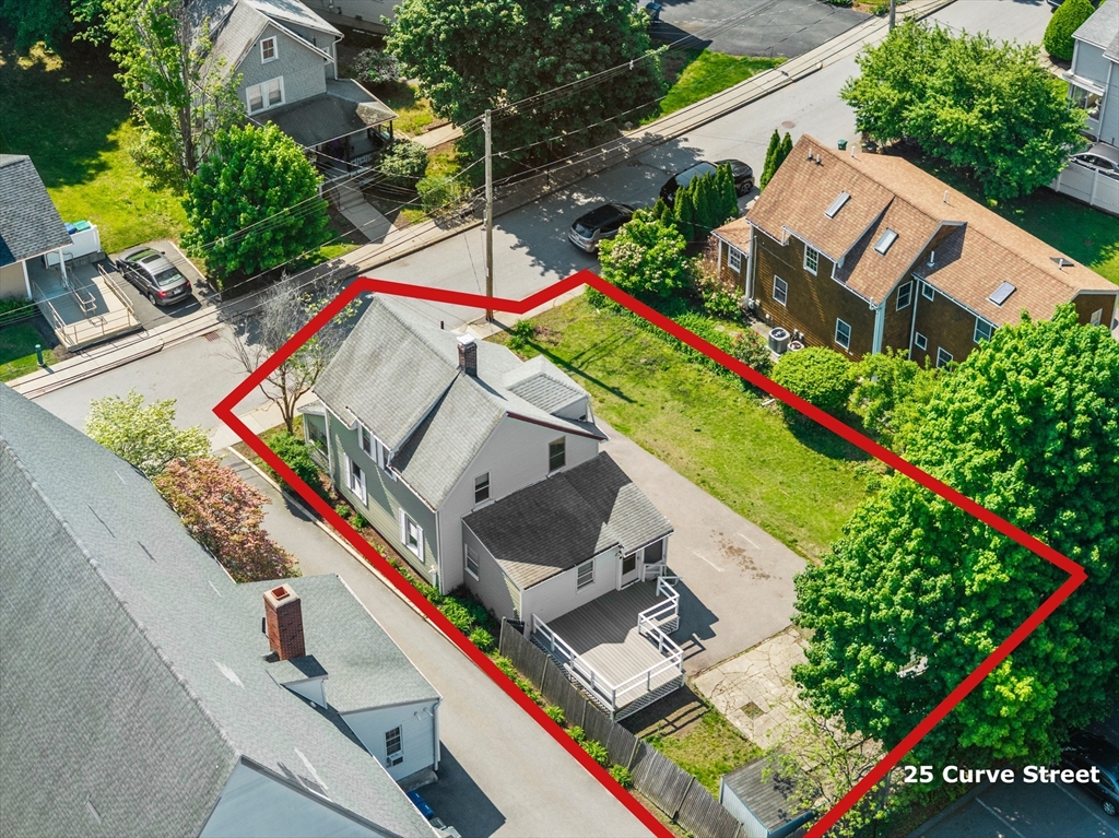 25 Curve St