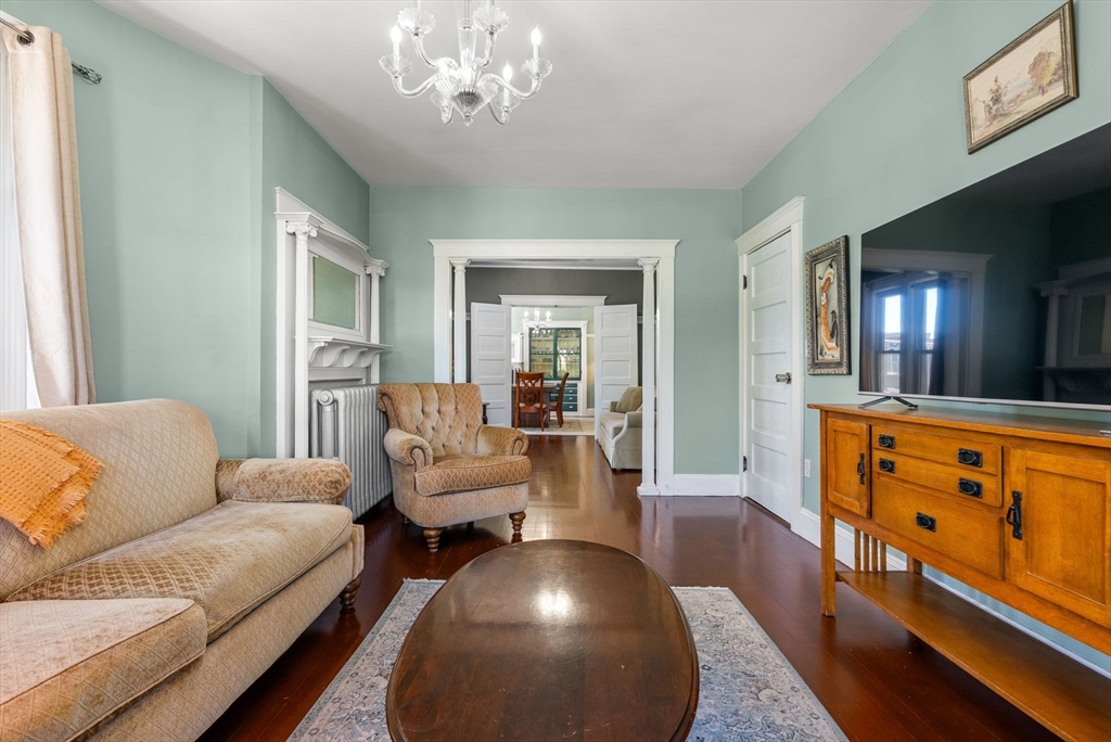 2 Pleasant St # 2