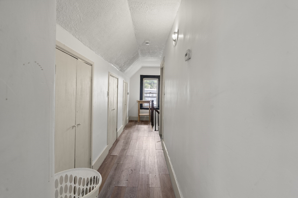 87 Hamilton St