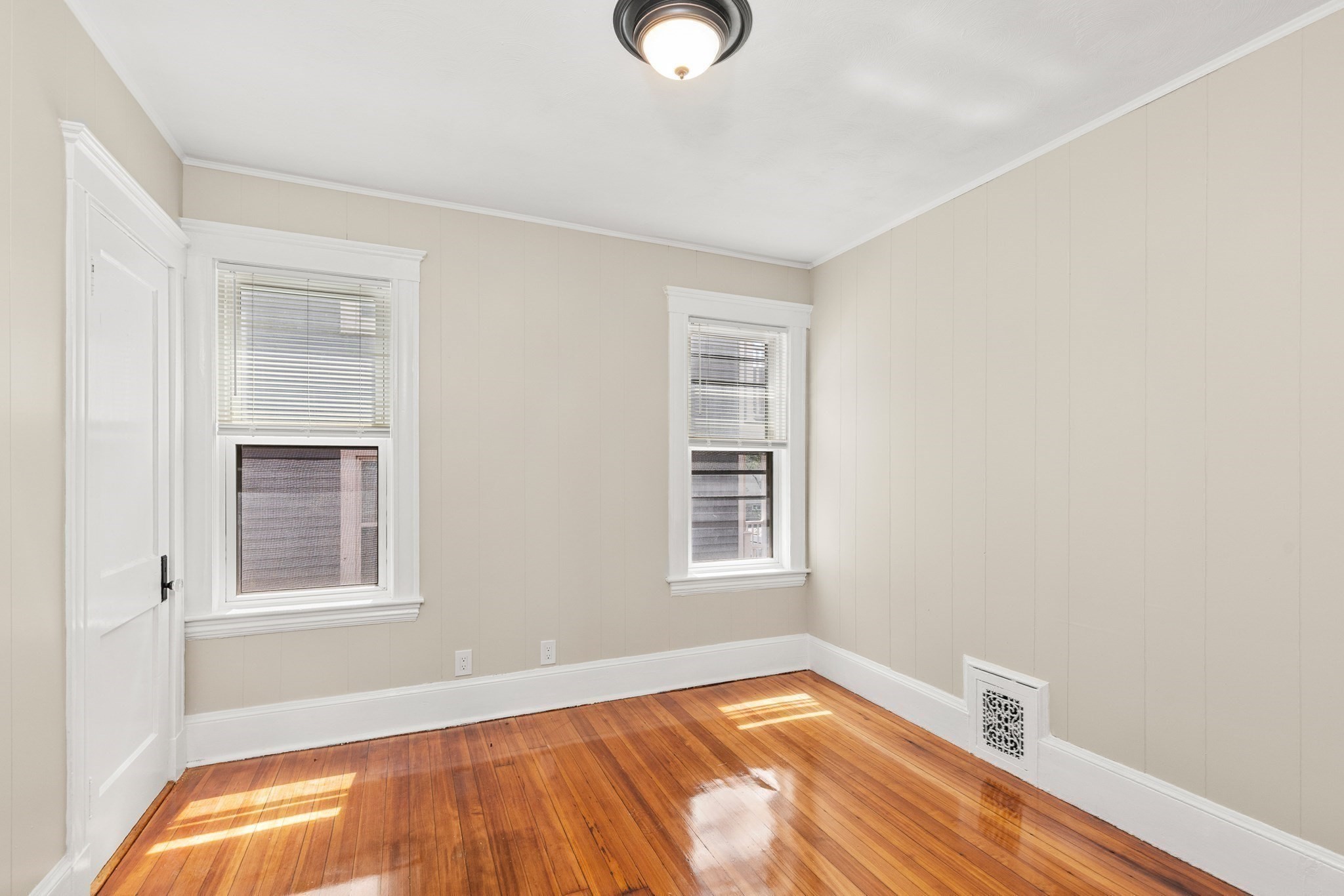 79 Nelson St # 1