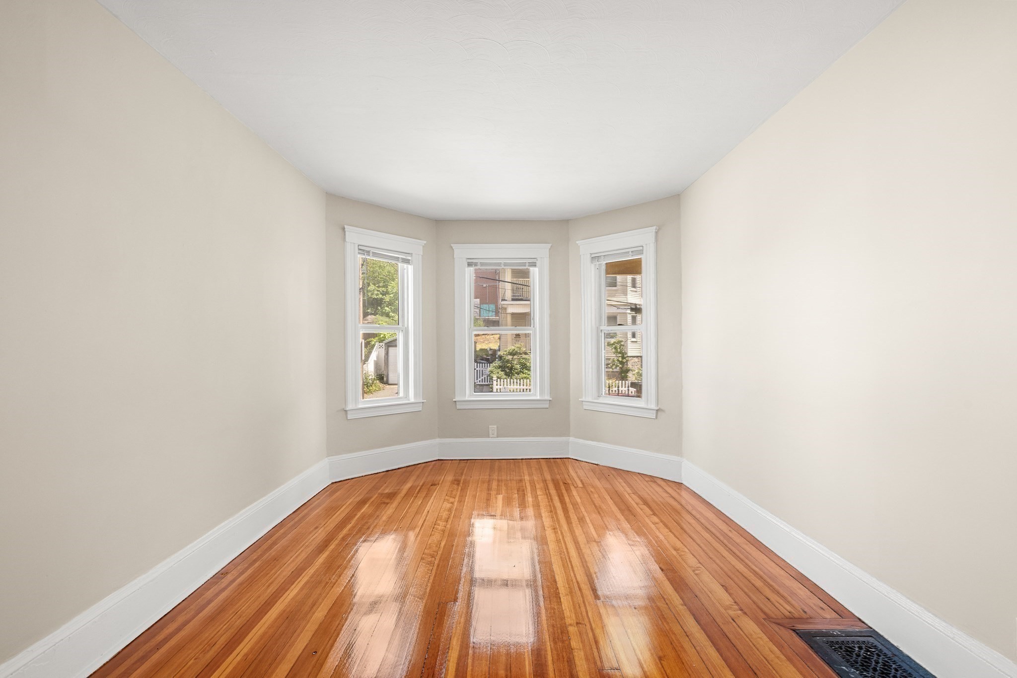 79 Nelson St # 1