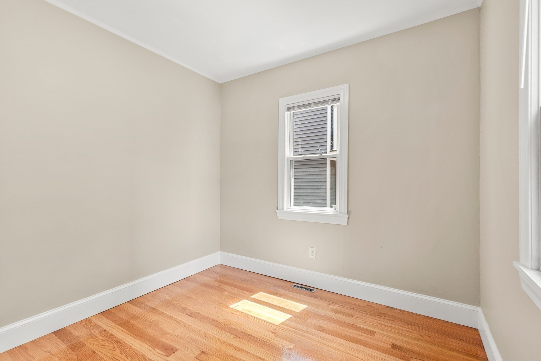 79 Nelson St # 1