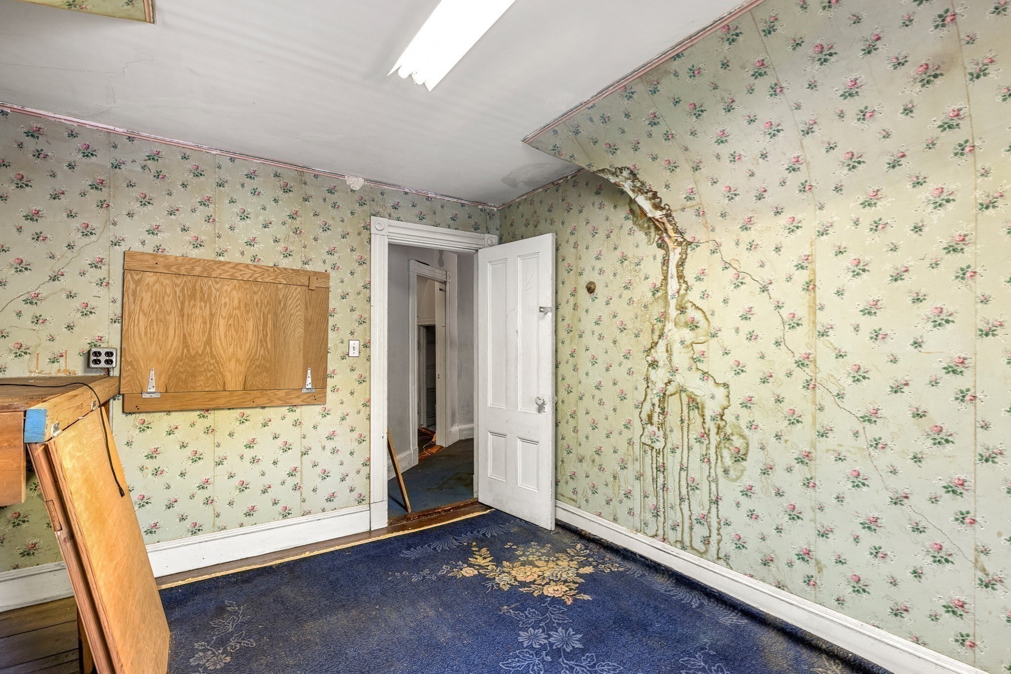 16 Holmfield Ave