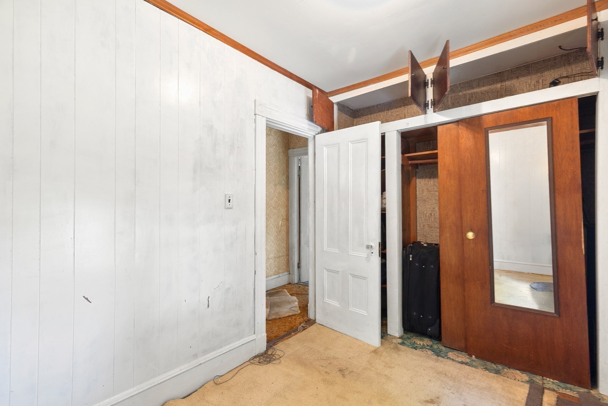 16 Holmfield Ave
