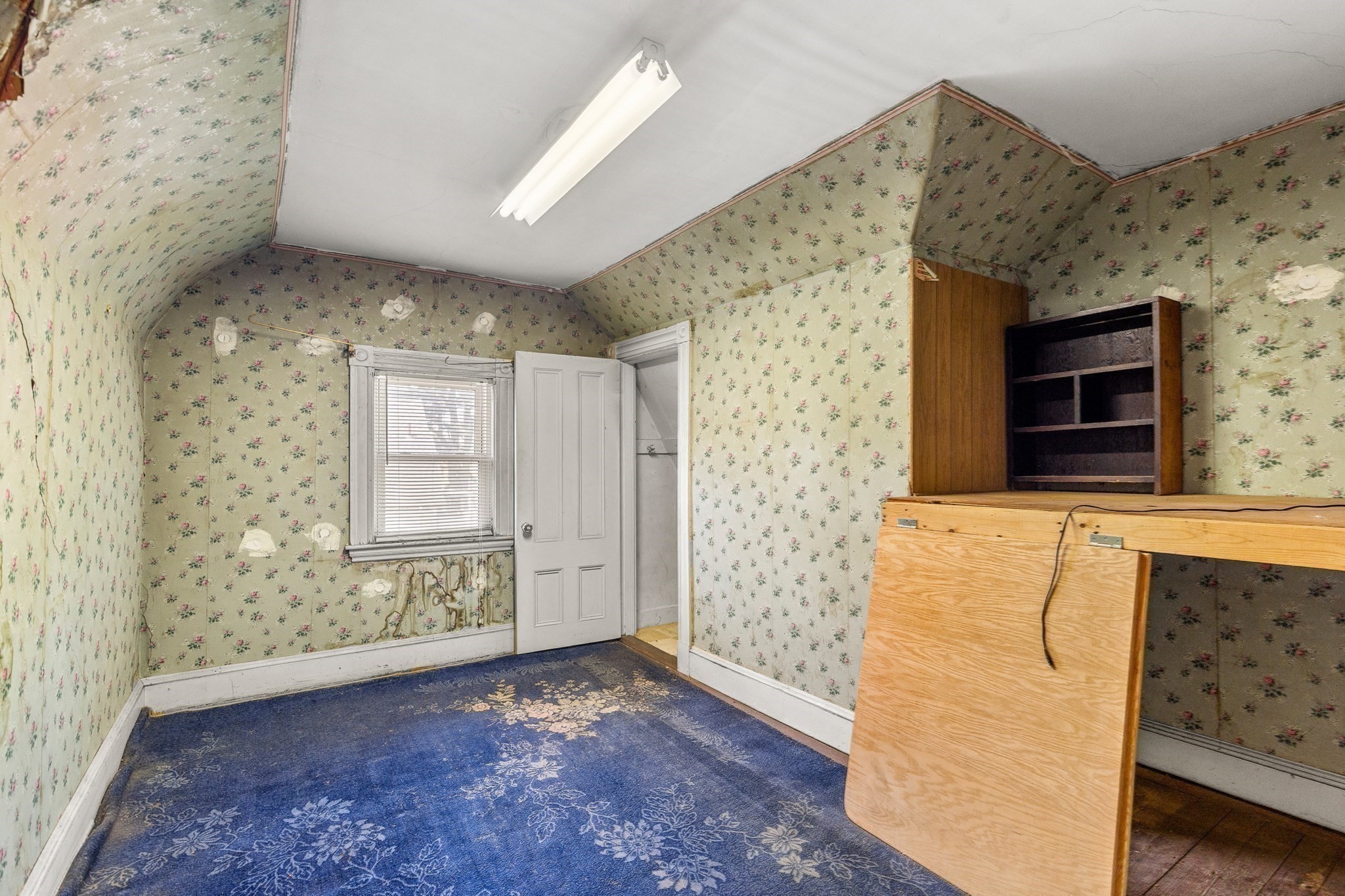 16 Holmfield Ave