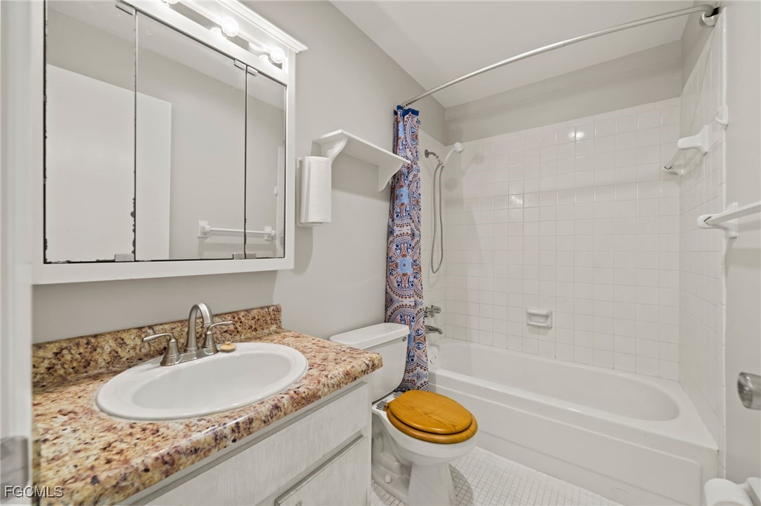 431 Van Buren ST E7