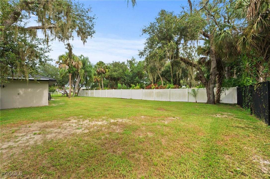 13764 River Forest DR