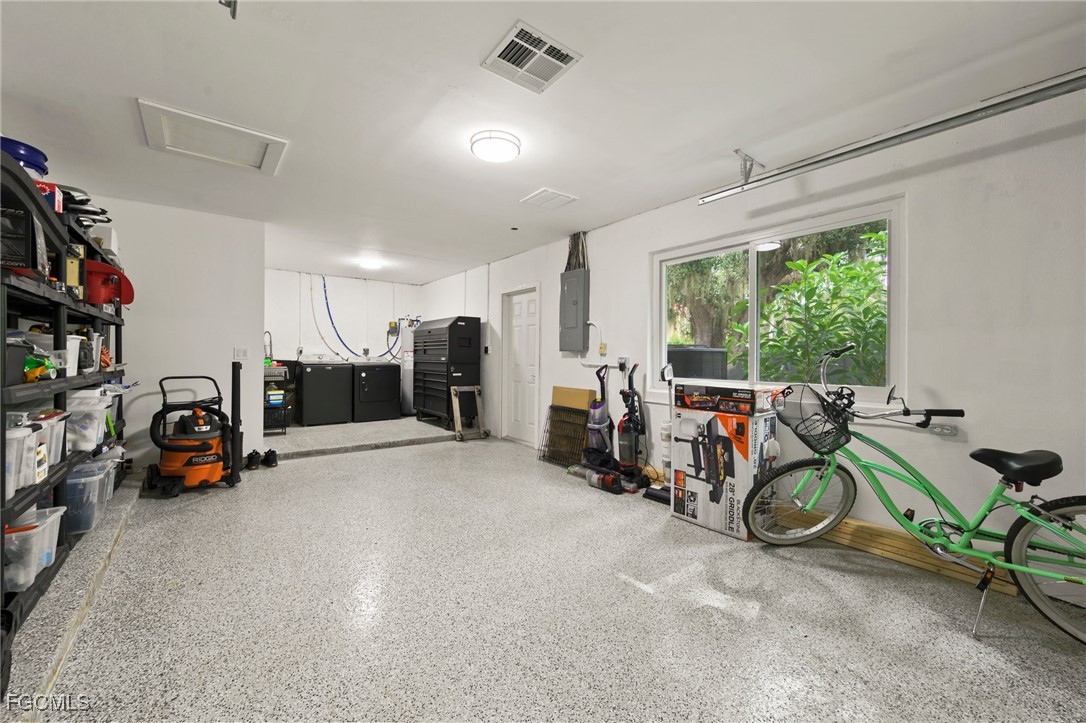 13764 River Forest DR