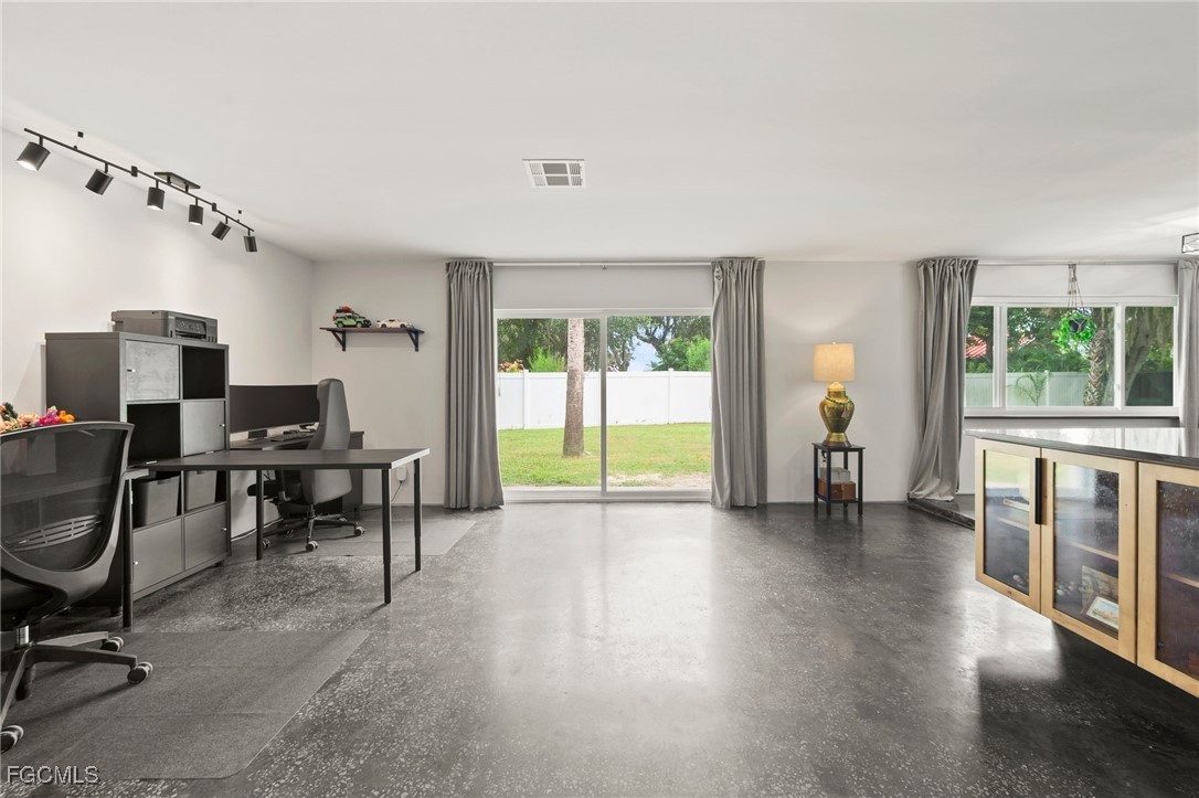 13764 River Forest DR