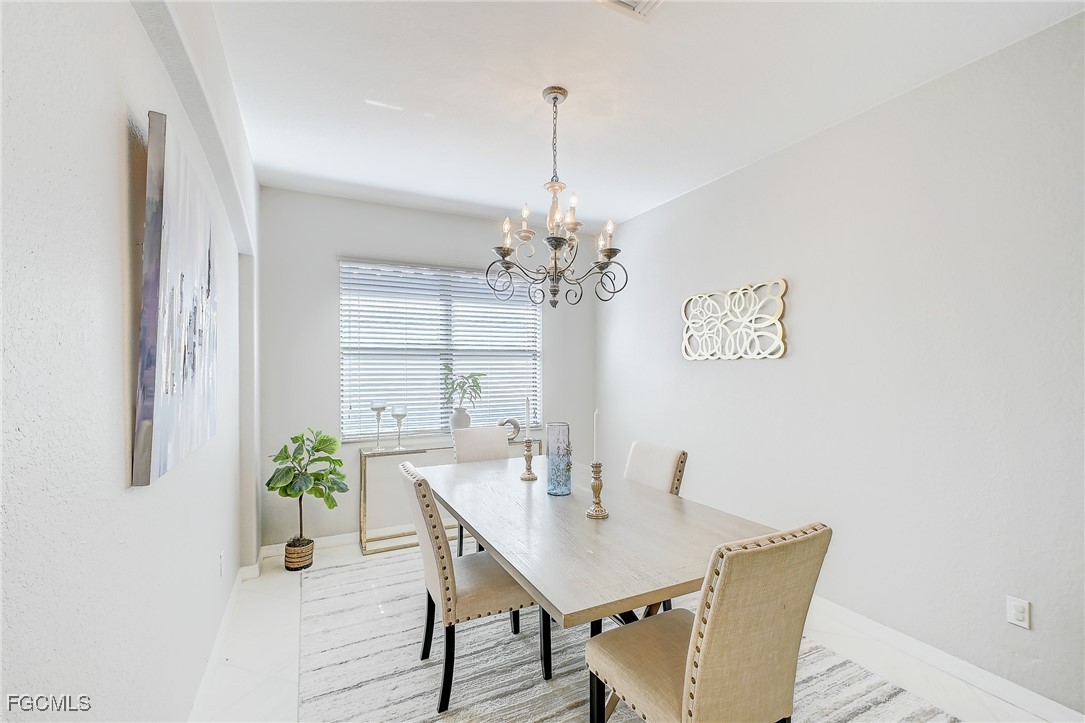 12018 Country Day CIR