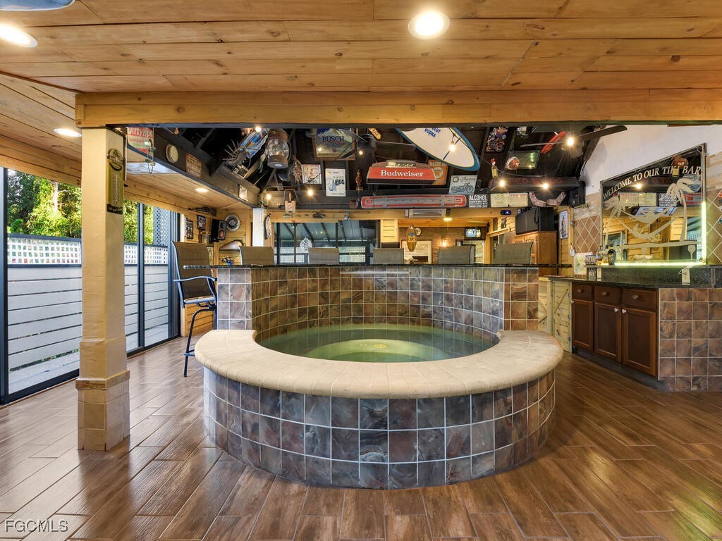 1891 Seminole Harbor DR