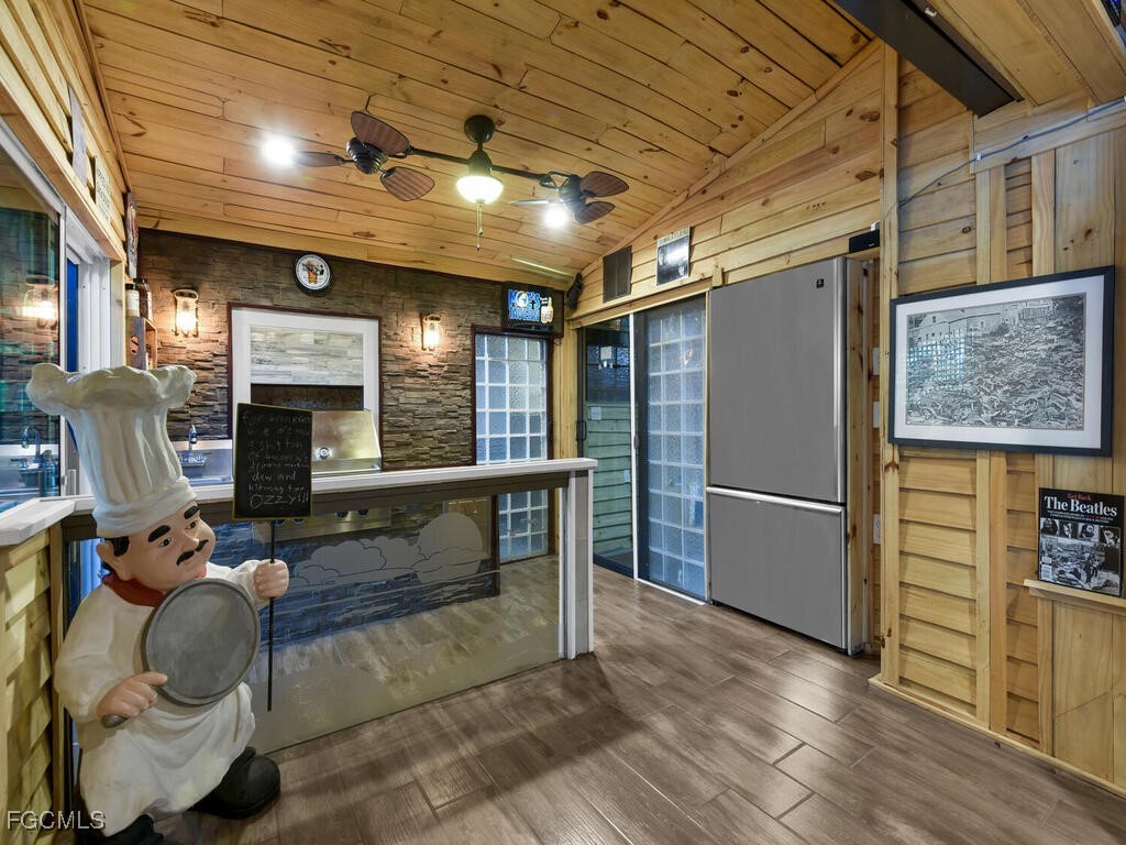 1891 Seminole Harbor DR