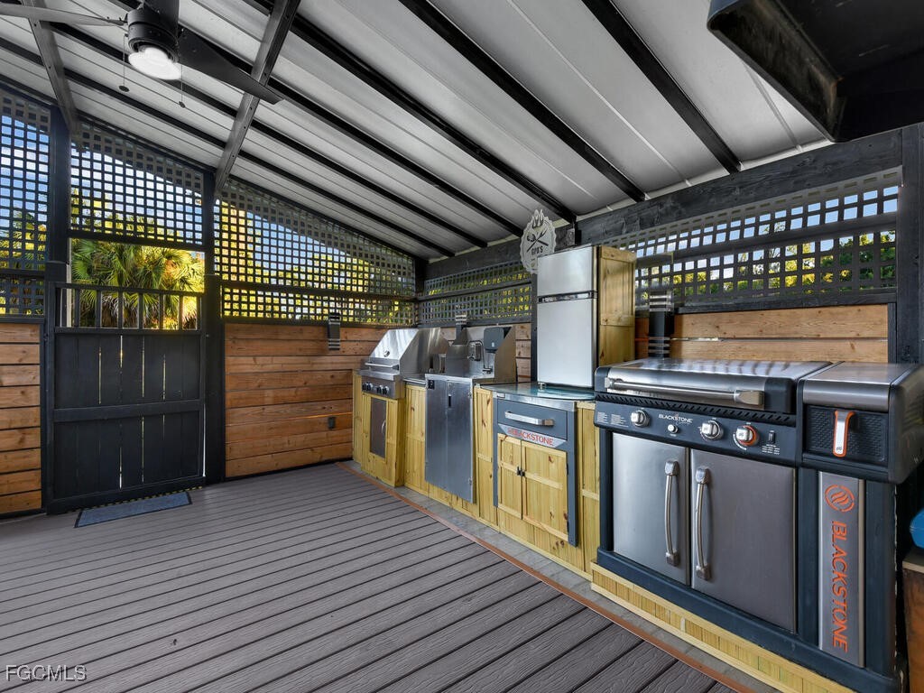 1891 Seminole Harbor DR