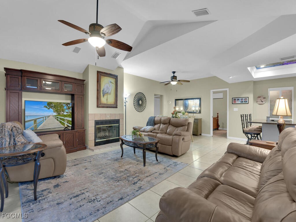 1891 Seminole Harbor DR