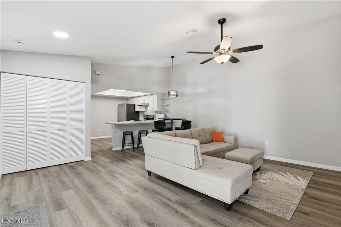 5801 Crystal Lake LN 101