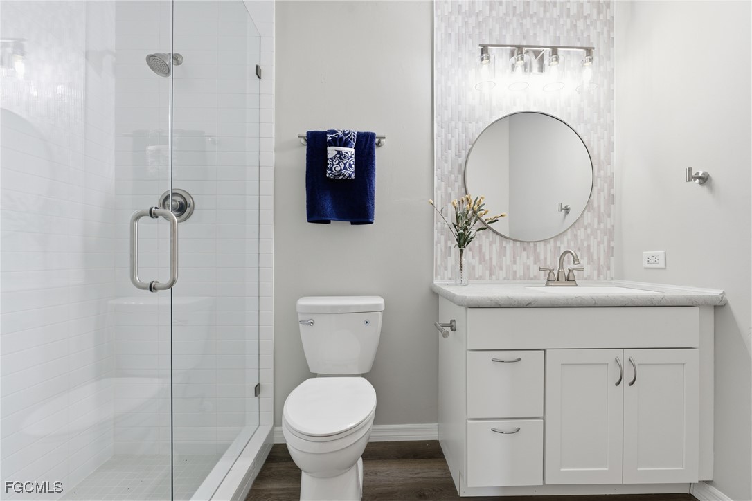 5801 Crystal Lake LN 101