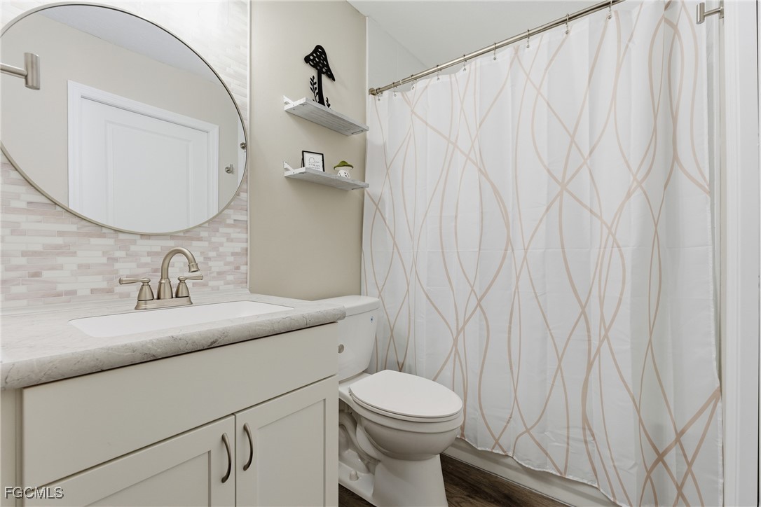 5801 Crystal Lake LN 101