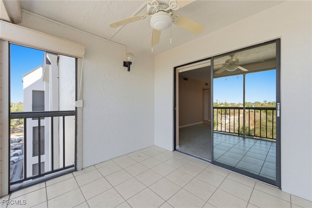 2121 Collier AVE 502