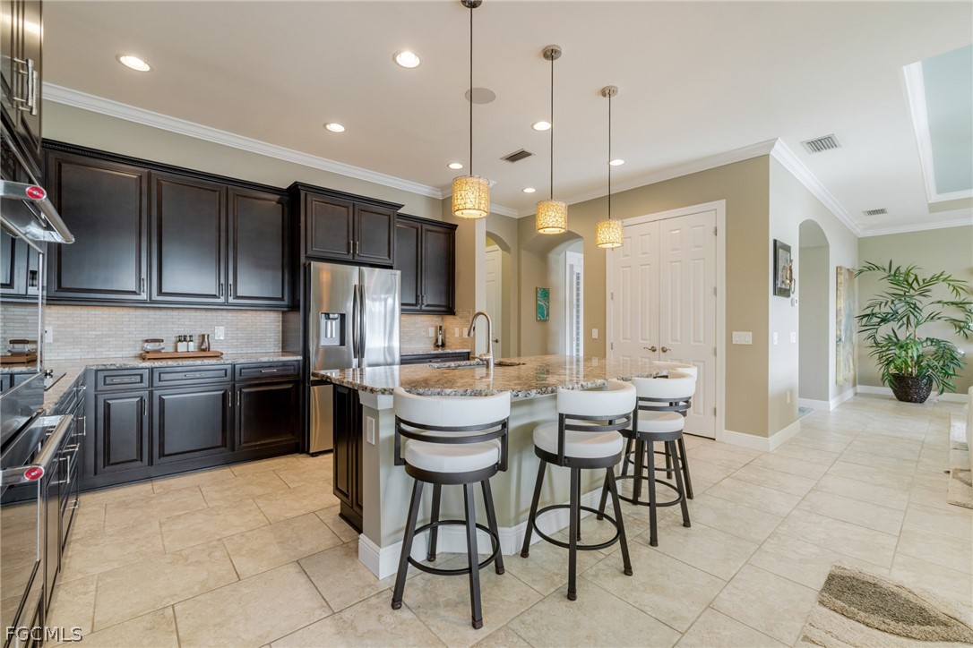 10024 Avalon Lake CIR