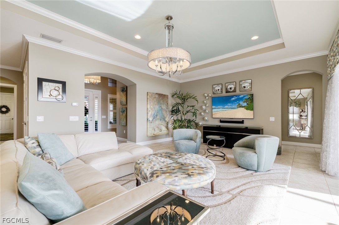 10024 Avalon Lake CIR