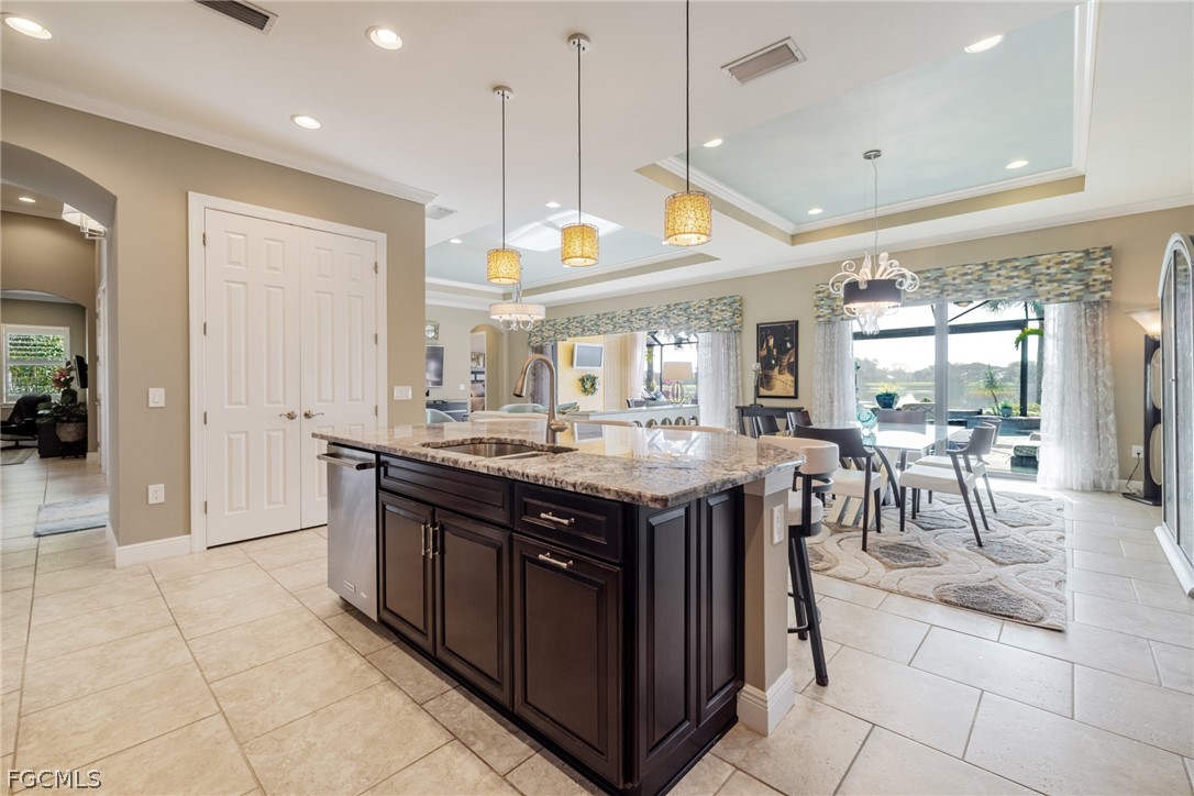 10024 Avalon Lake CIR