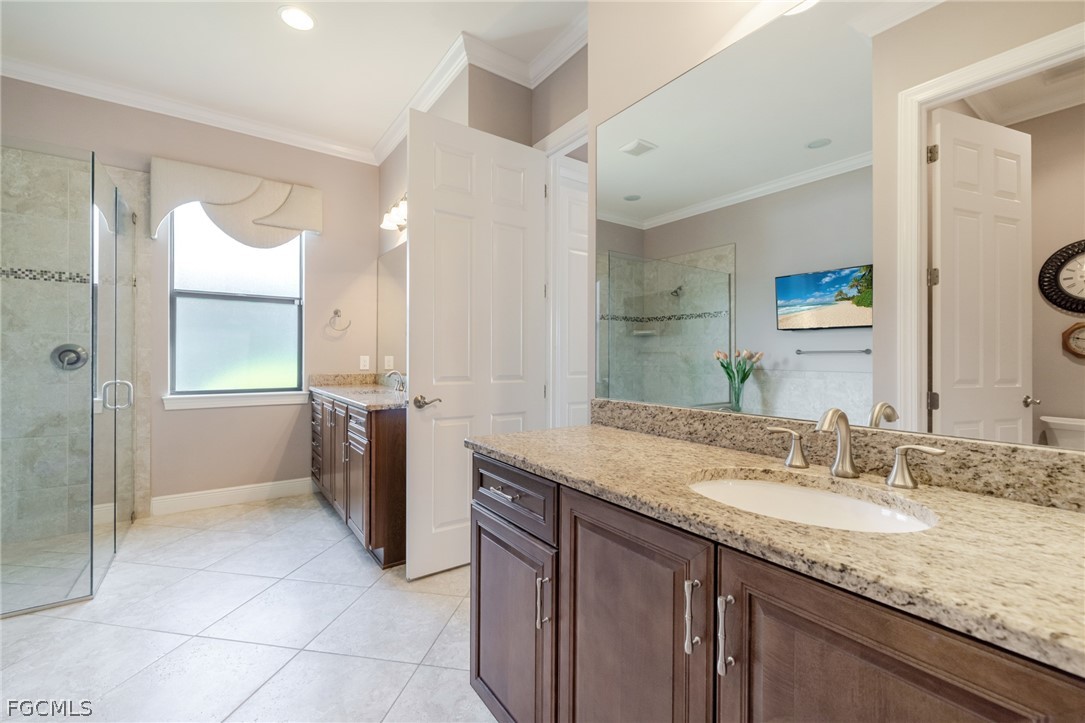 10024 Avalon Lake CIR