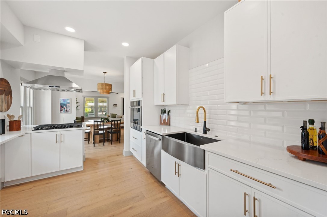 2647 Michigan AVE