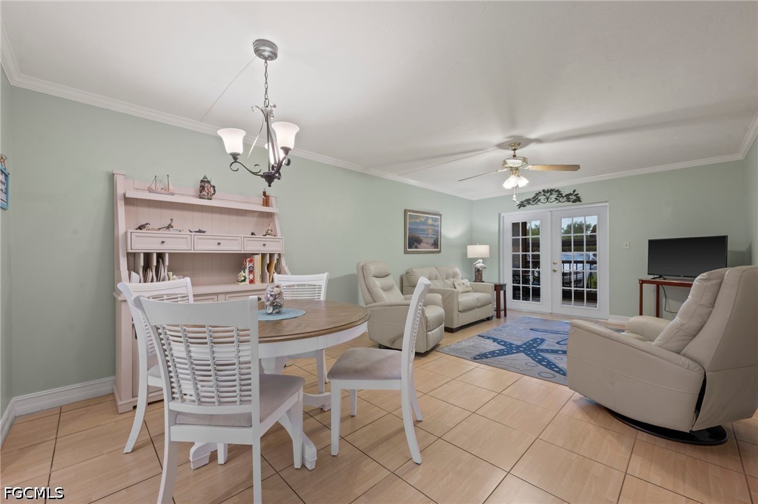 2121 Collier AVE 102