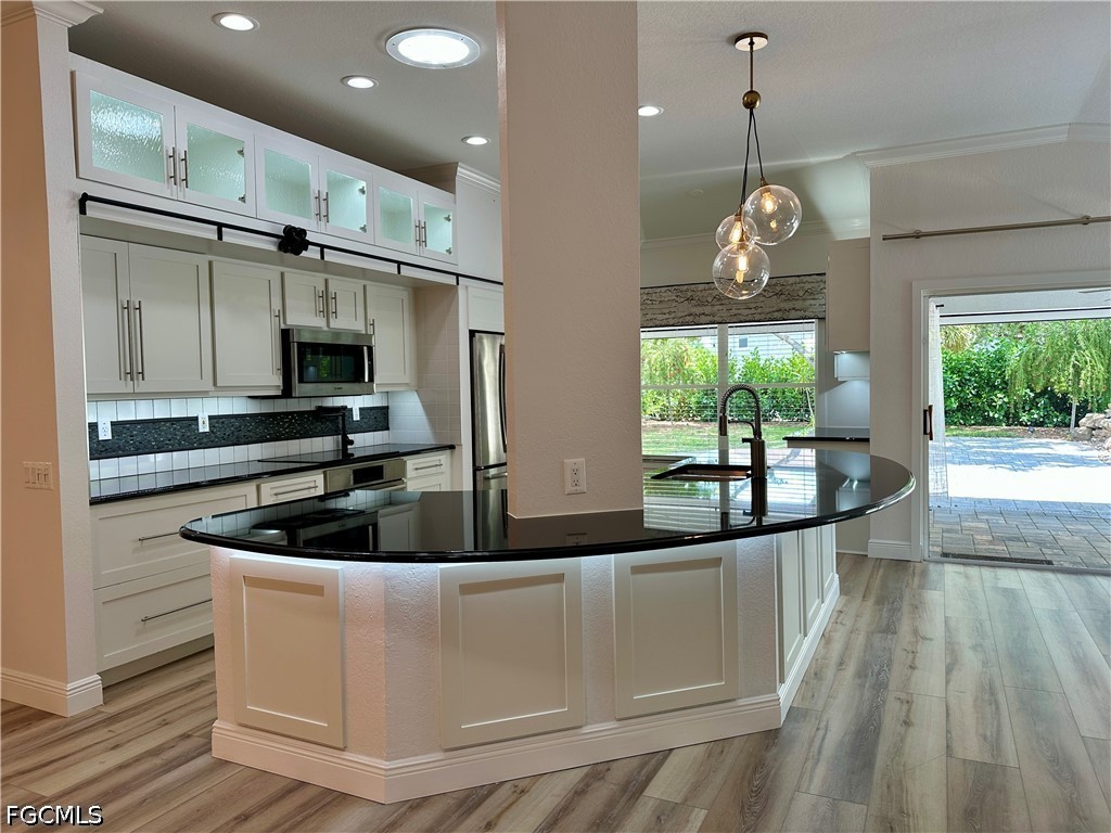8798 Fawn Ridge DR