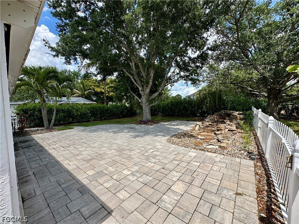8798 Fawn Ridge DR