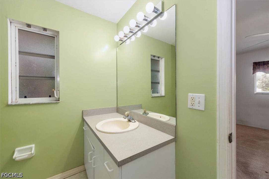 6211 Castlewood CIR