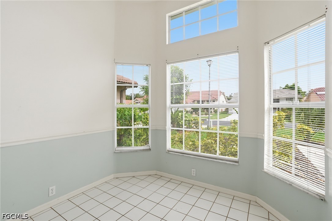 8080 Breton CIR