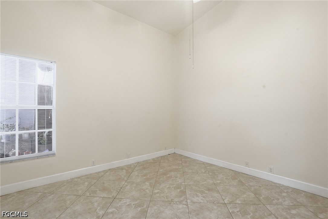 8080 Breton CIR