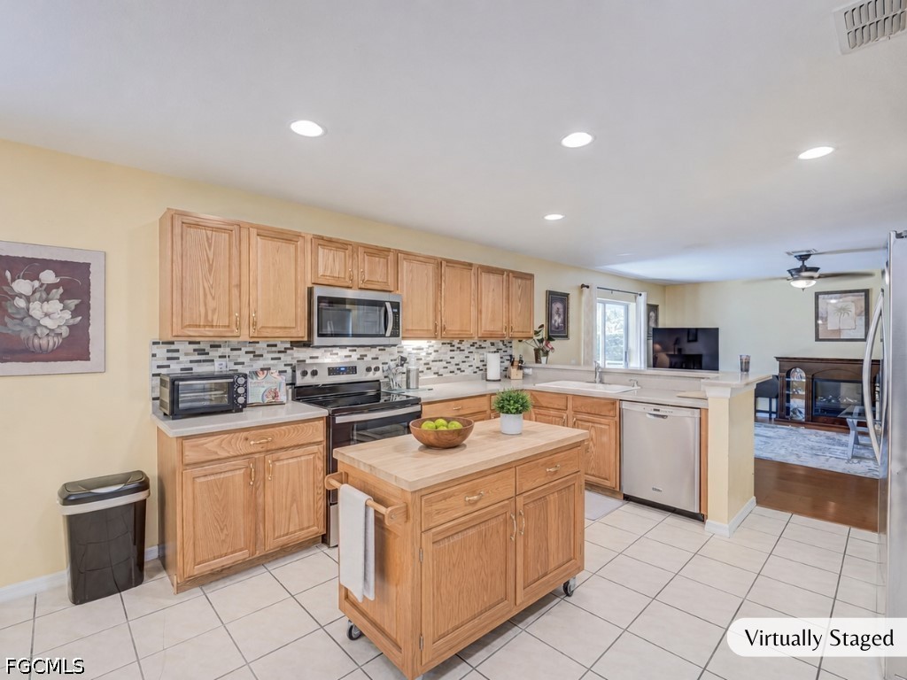 8889 Fawn Ridge DR