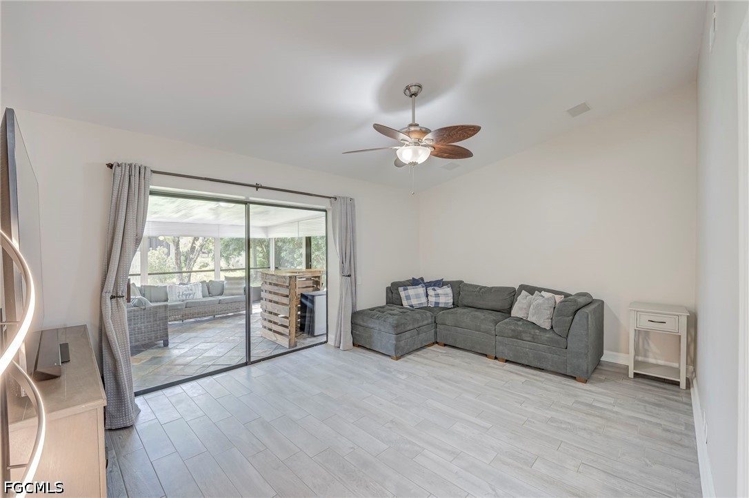 13103 Regent CIR